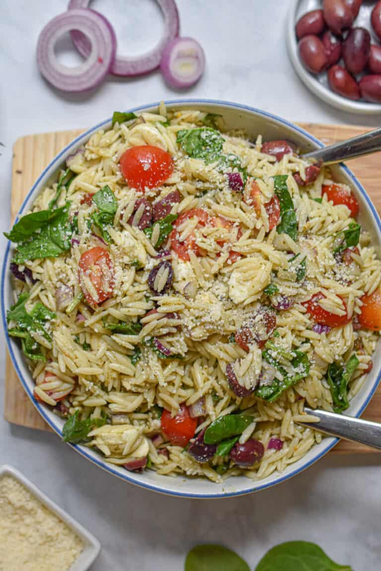 close up of the orzo pesto pasta salad