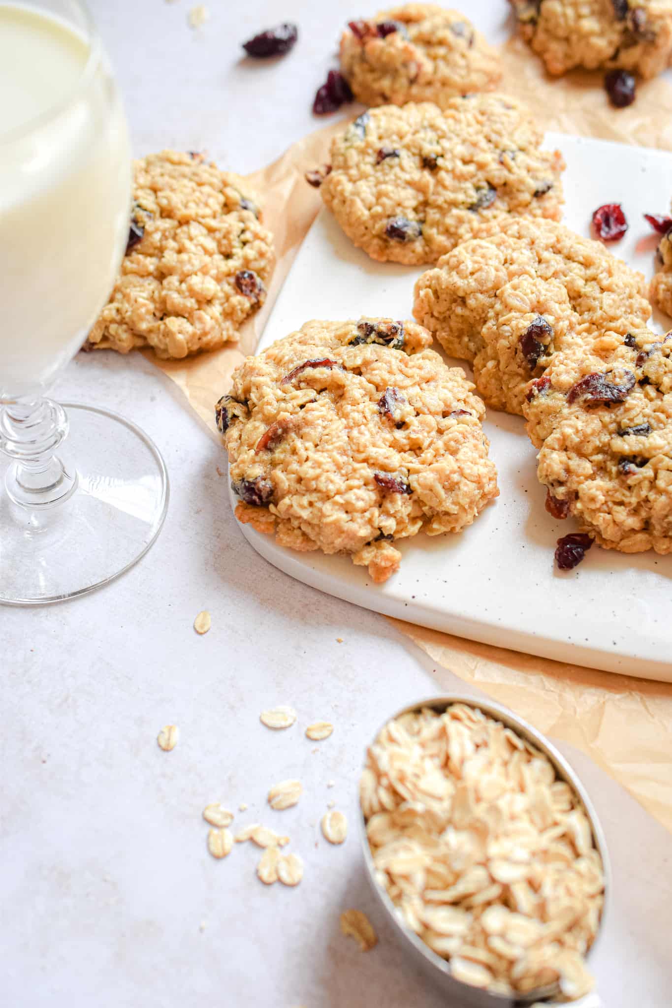 Soft &amp; Chewy Oatmeal Craisin Cookies-image
