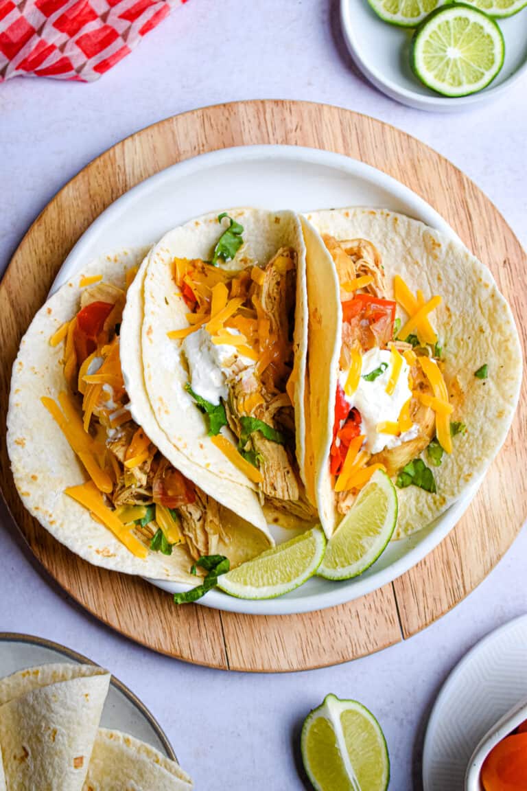 An overhead shot of the Instant Pot chicken fajitas