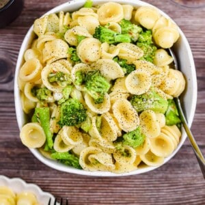 An overhead shot of the Italian pasta with broccoli.