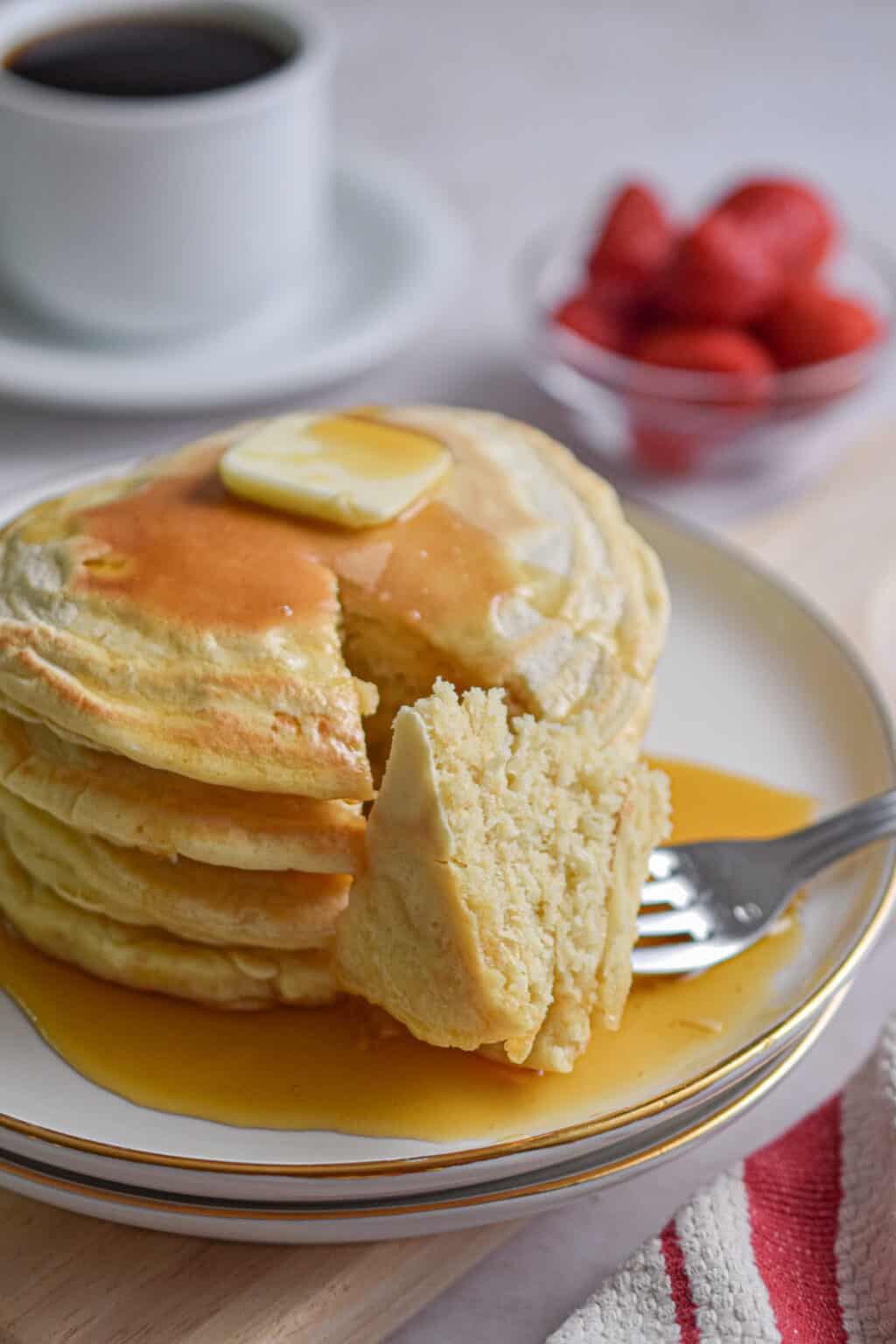 Pancakes with Almond Milk (Dairy Free Pancakes)