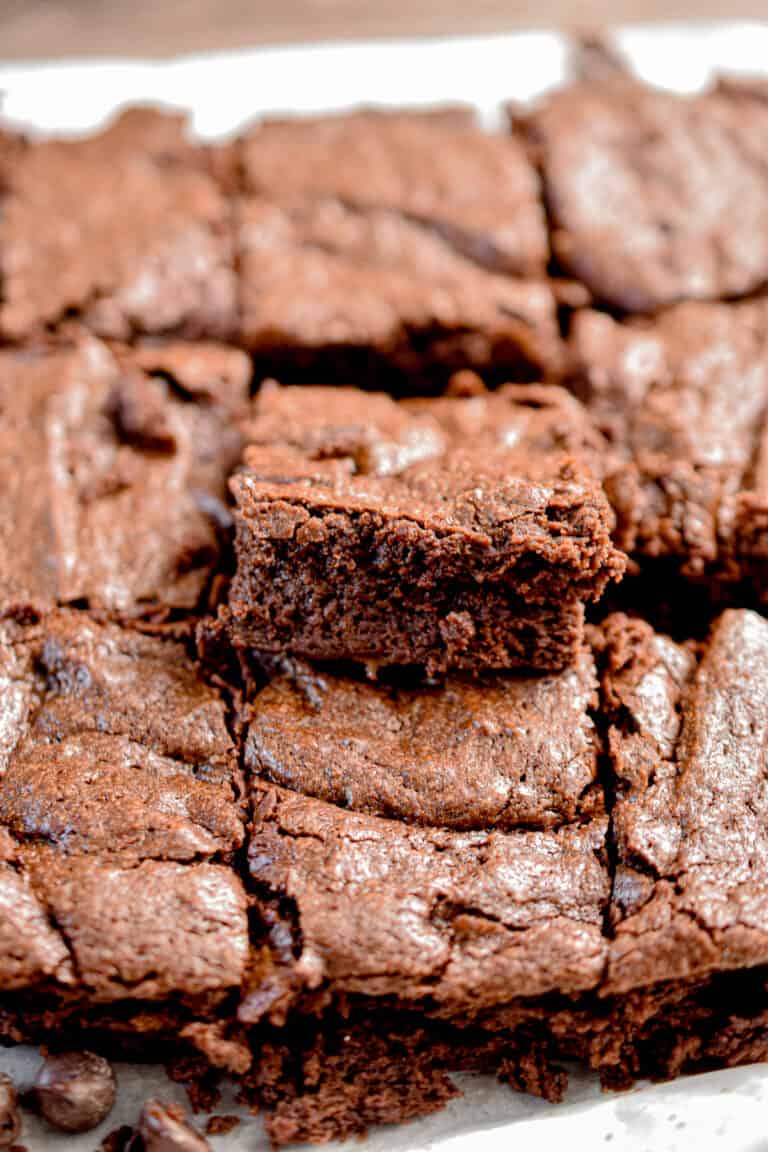 One sourdough brownie is overlapping the other sourdough brownies.