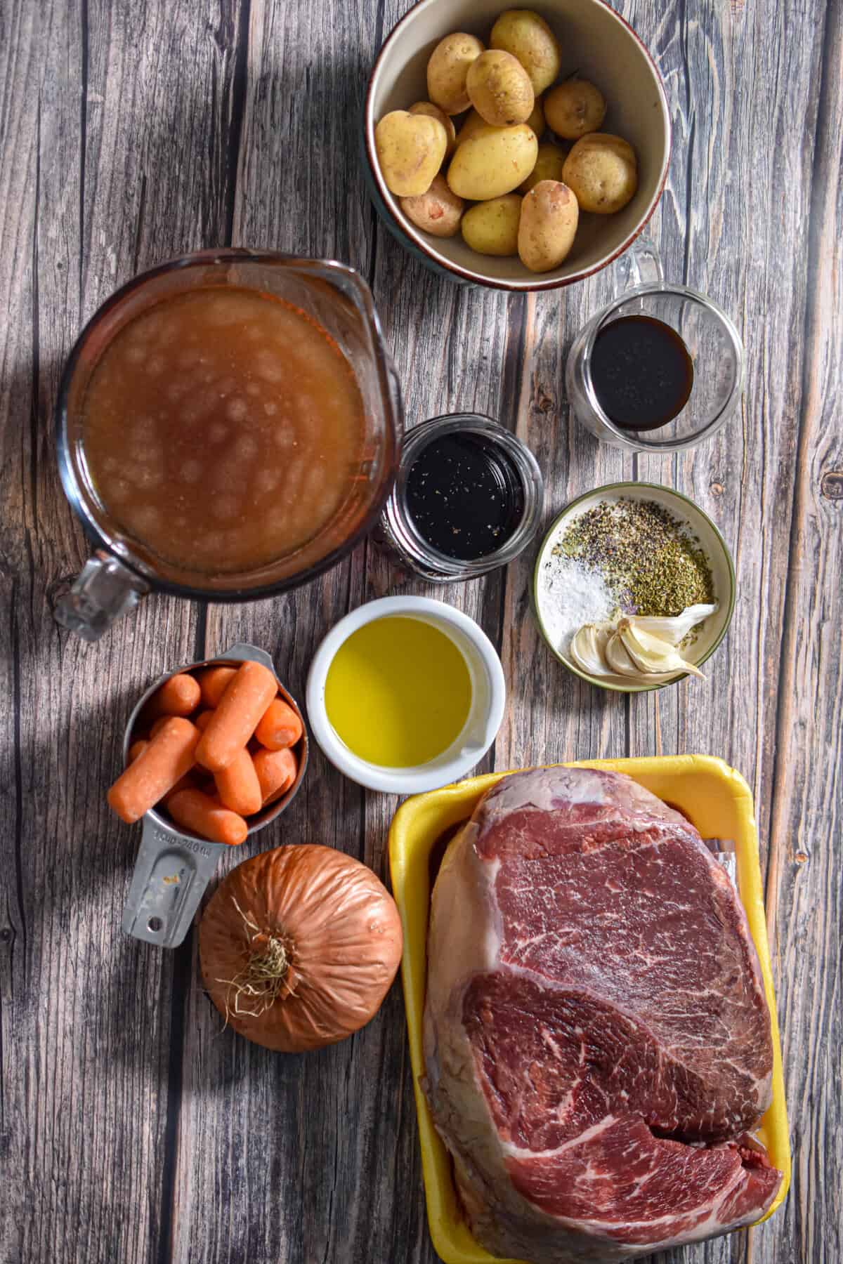 The ingredients for the instant pot pot roast are laid out.