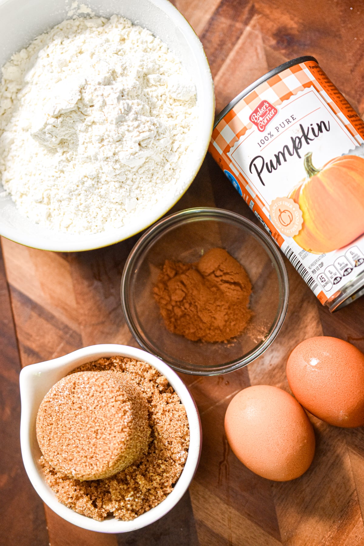 The ingredients for the 5 ingredient pumpkin bread are laid out.